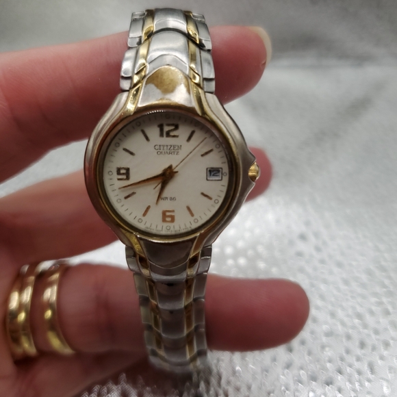 Citizen Accessories - Vintage Citizen Watch